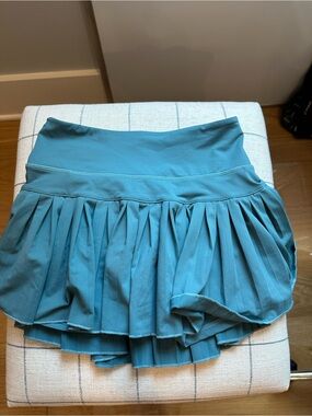 gold hinge skirt